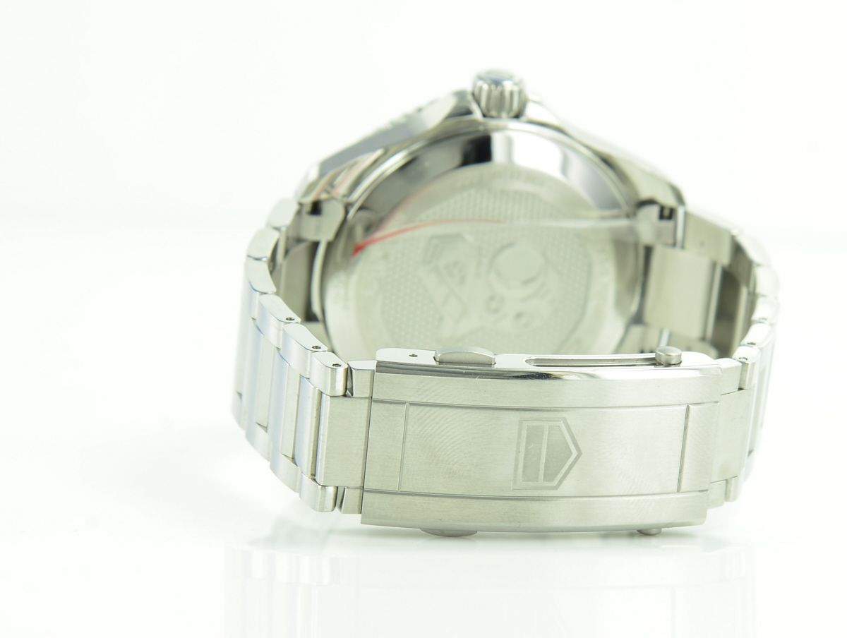 TAG Heuer Aquaracer Professional 300 Date WBP201B