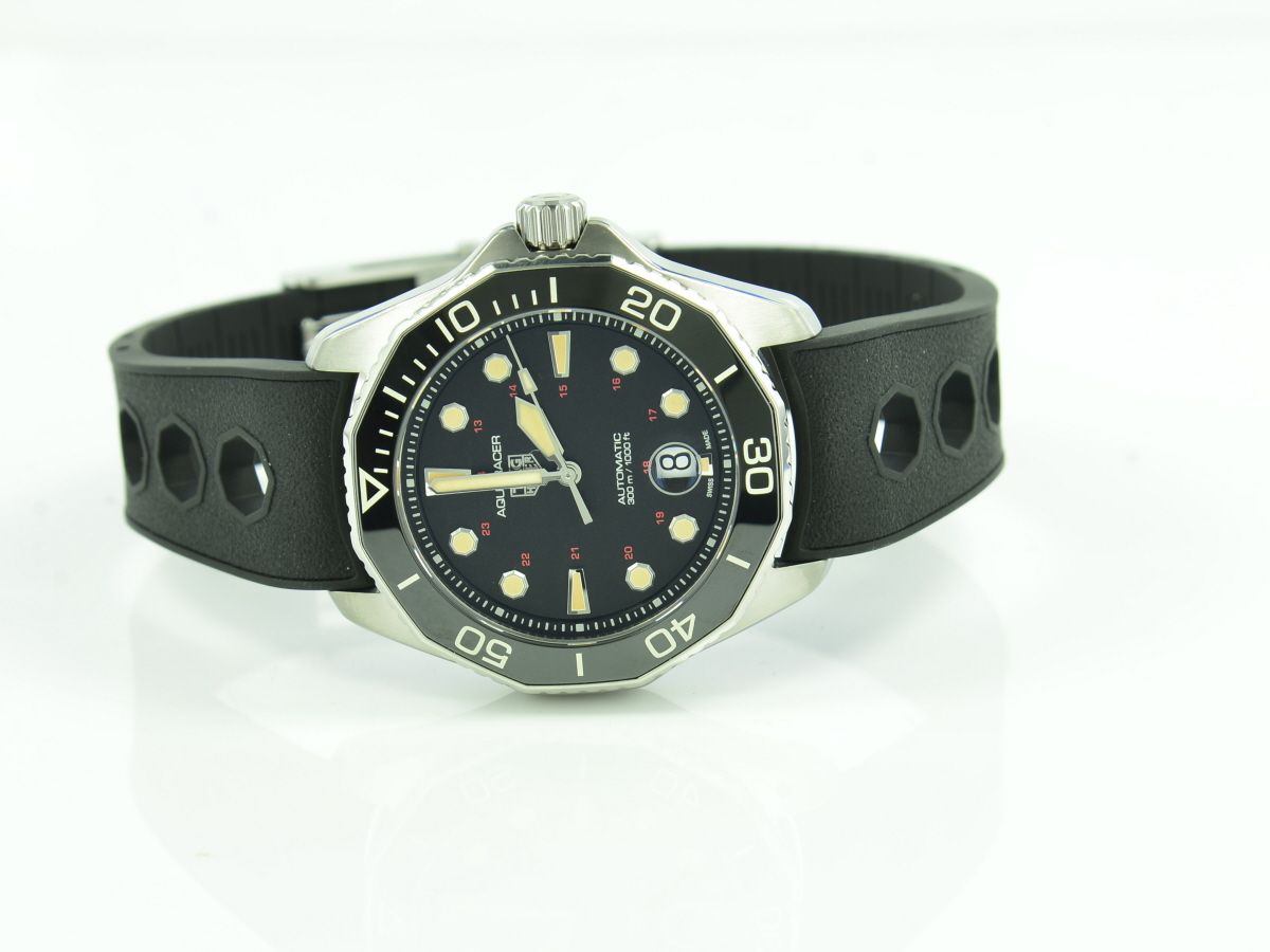 TAG Heuer Aquaracer Professional 300