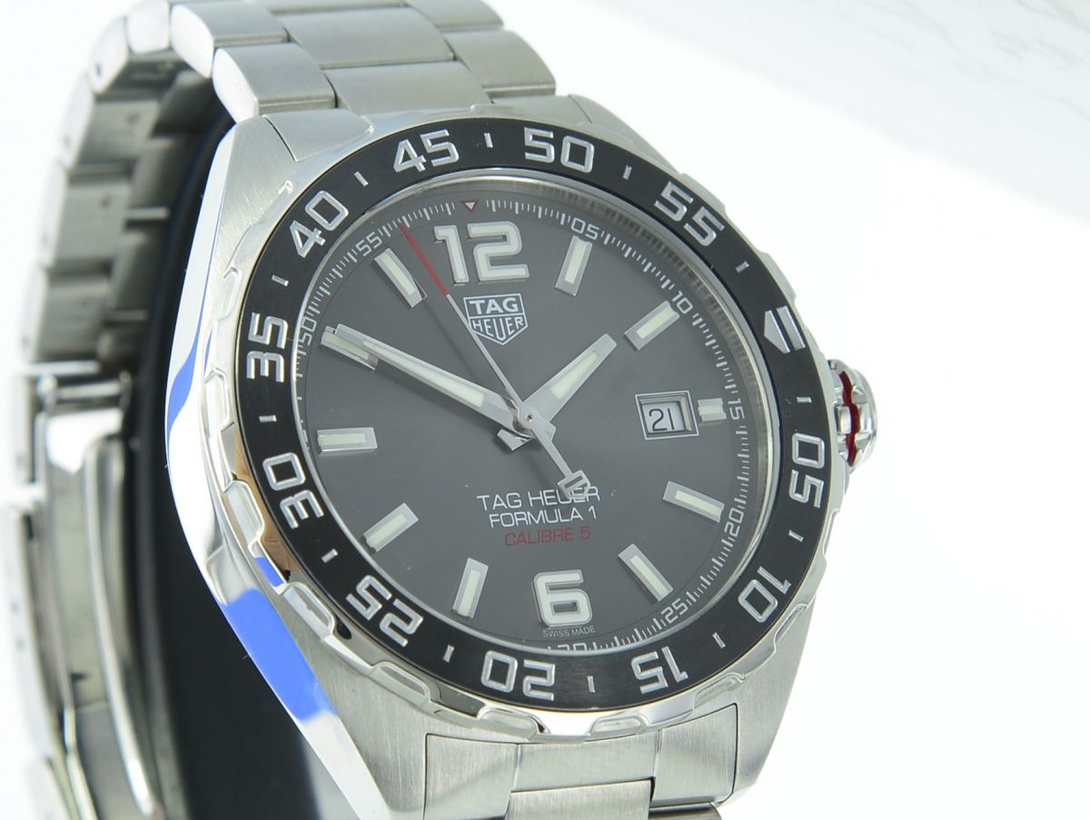 TAG Heuer Formula 1 Calibre 5