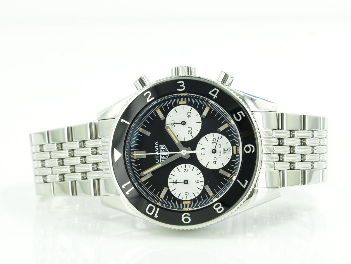 TAG Heuer Heritage Autavia Chronograph CBE2110