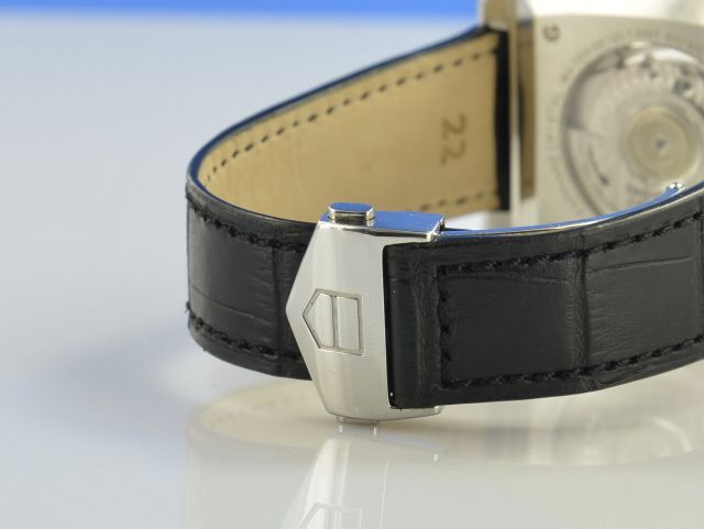 TAG Heuer Monaco Saphirglas