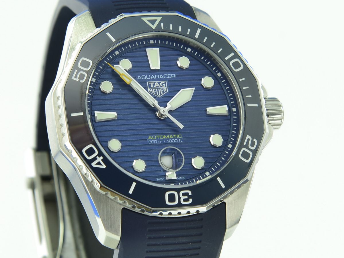 TAG Heuer Professional Aquaracer 300M Calibre 5