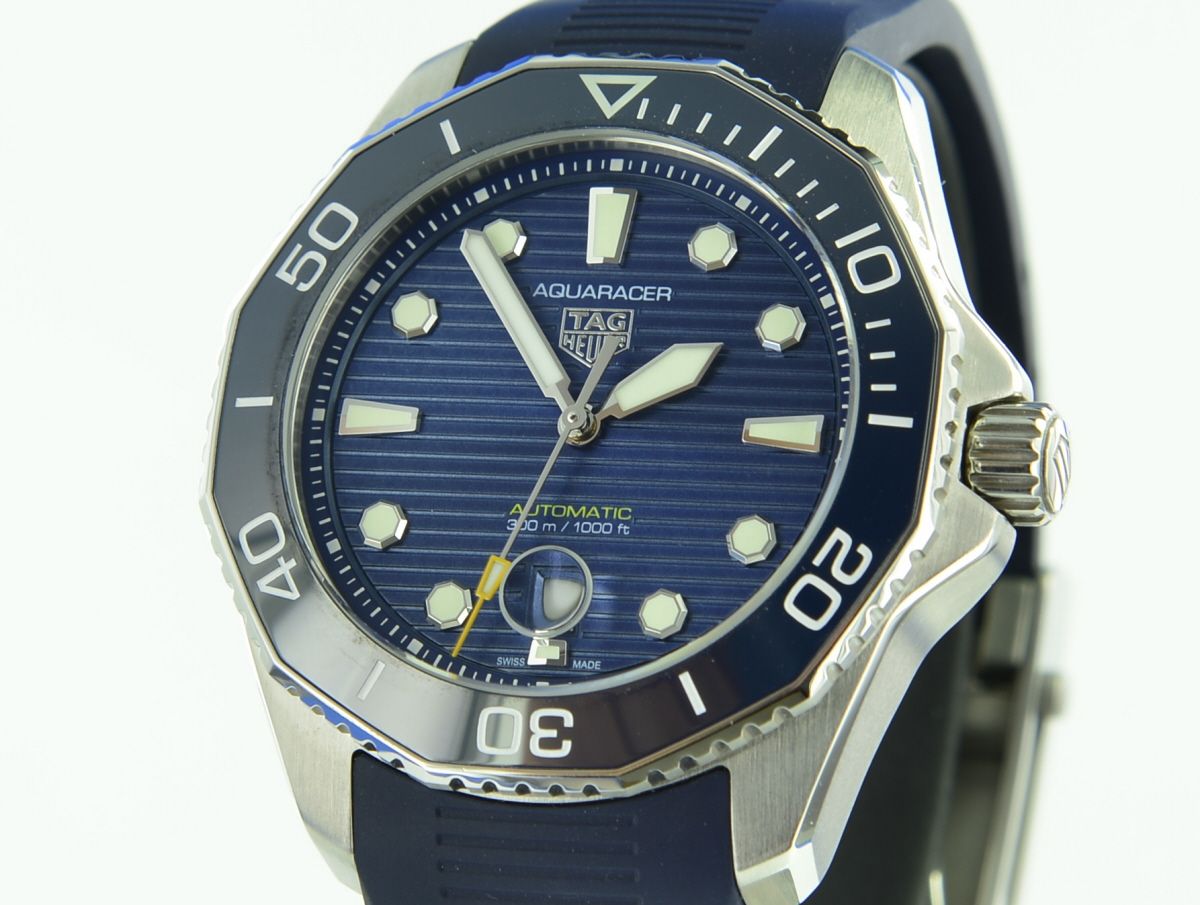 TAG Heuer Professional Aquaracer 300M Calibre 5