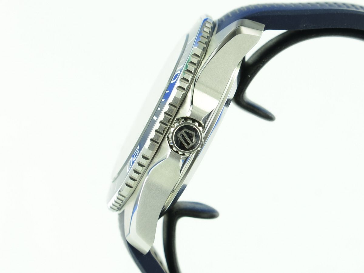 TAG Heuer Professional Aquaracer 300M Calibre 5