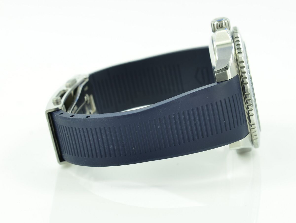 TAG Heuer Professional Aquaracer 300M Calibre 5