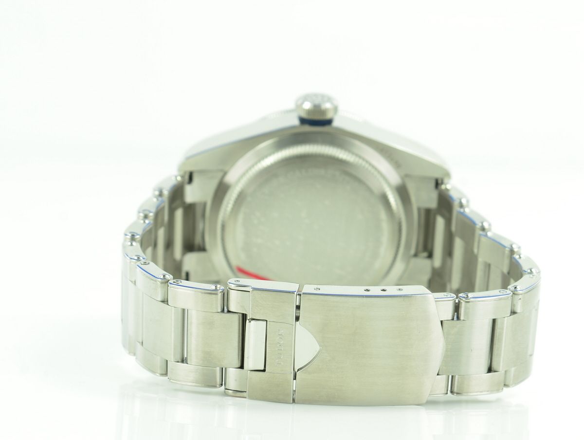 TUDOR Black Bay 79030B