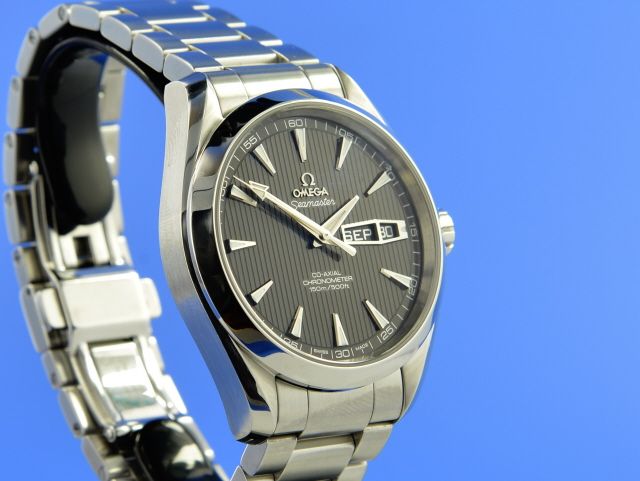 Omega Seamaster Aqua Terra 150M Day Date 43 mm Co-Axial