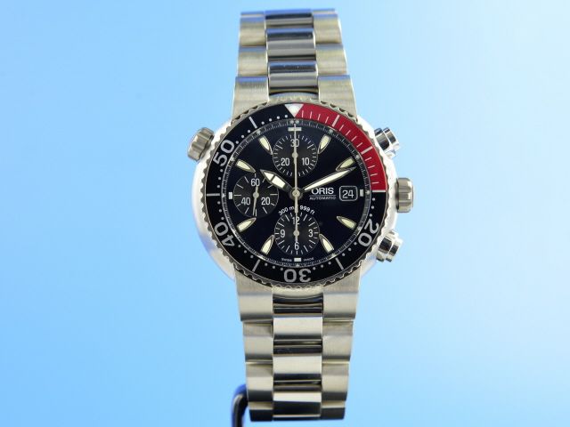 Oris Diver Titan Chronograph