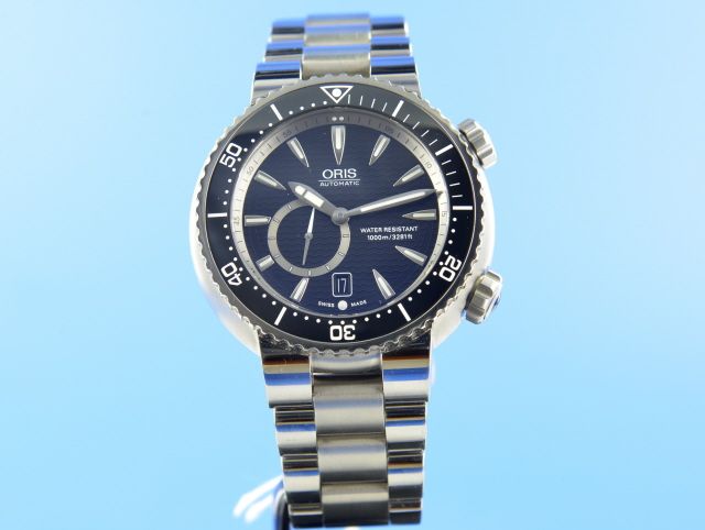 Oris Diver Titan Small Second Date
