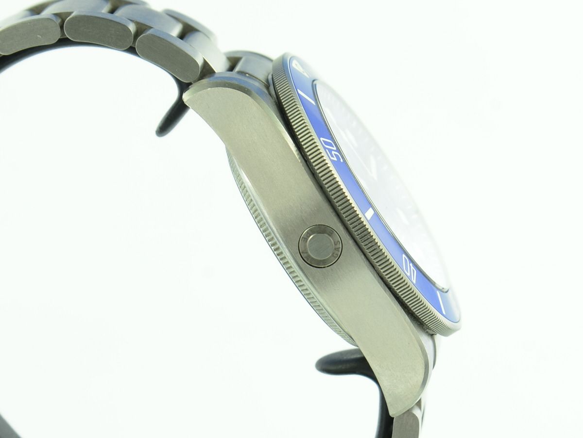 TUDOR Pelagos blaues Zifferblatt Herrenuhr Titan Armband