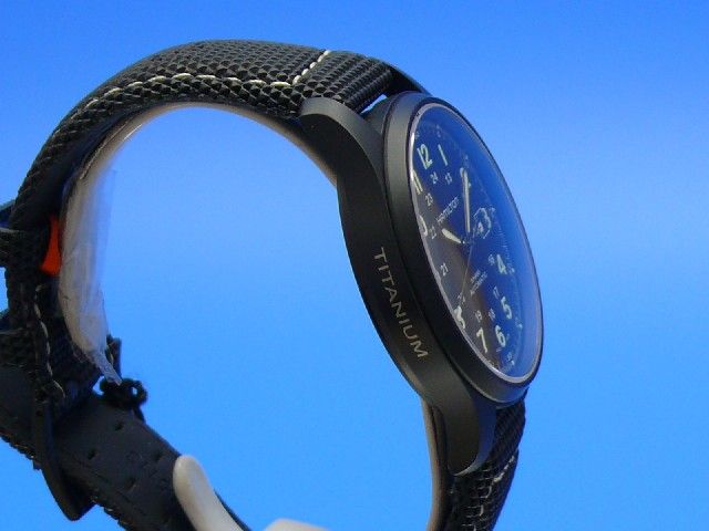 Hamilton Khaki Field Automatikuhr Titanium UVP*645