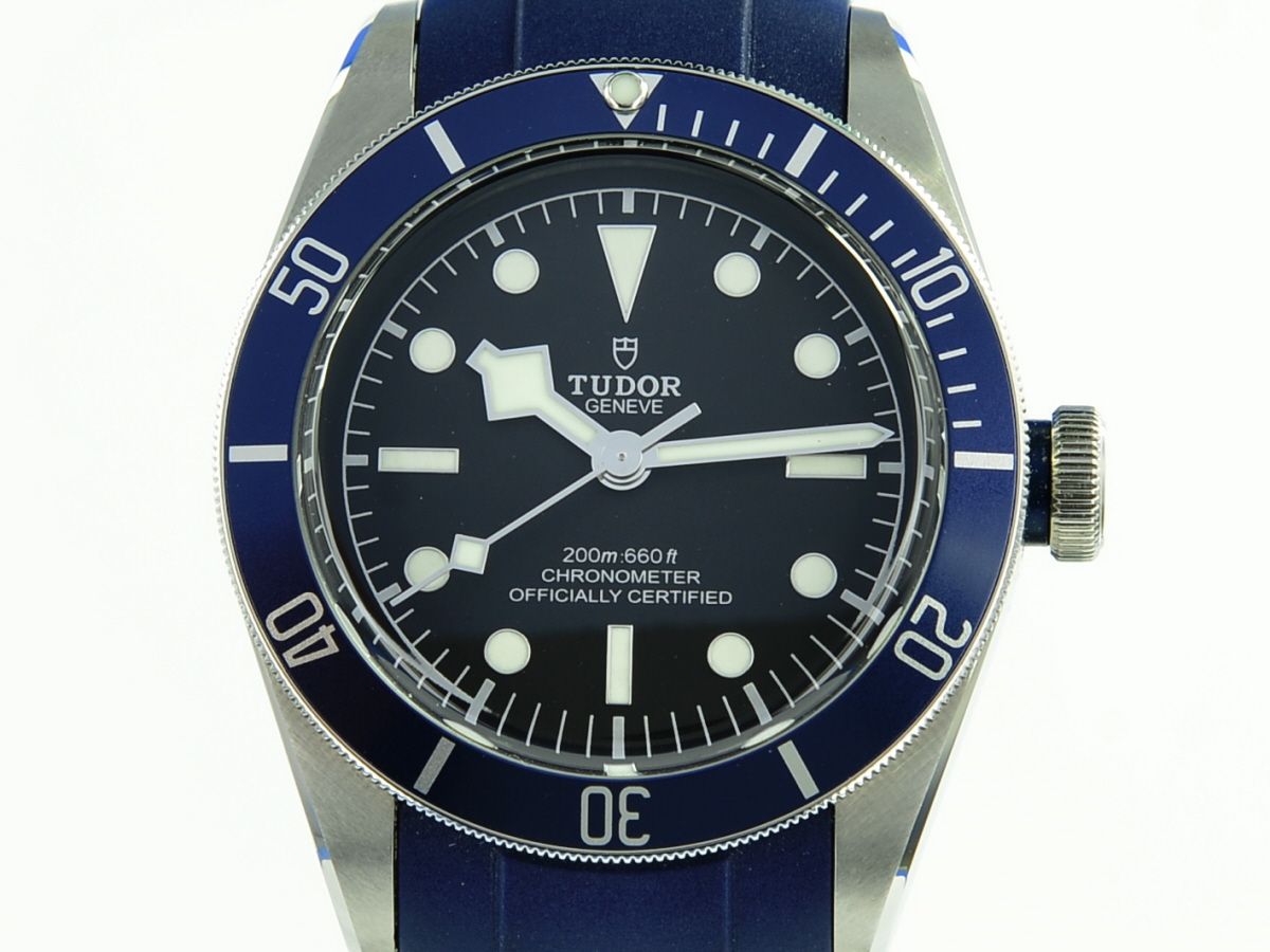 Tudor Black Bay 79230B Chronometer mit B/P 79230B aus 10/2023