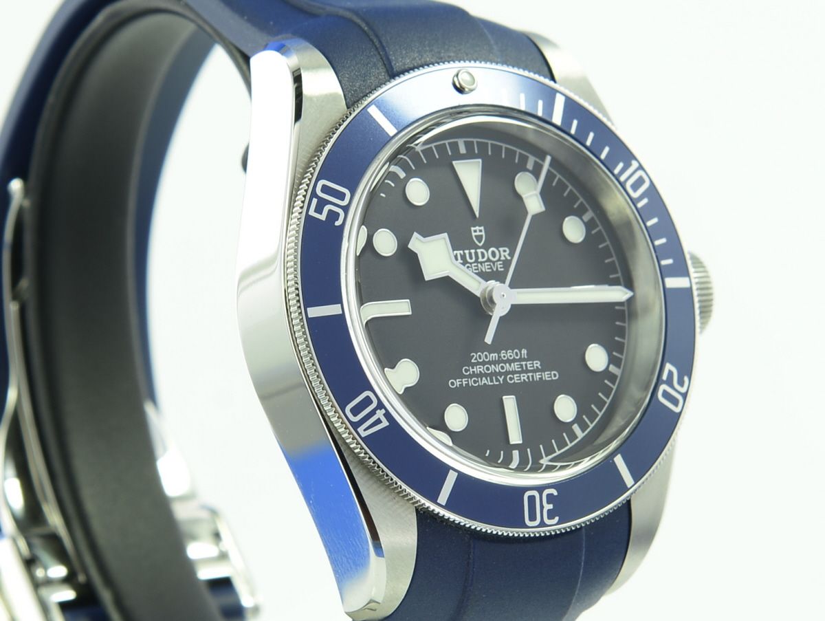 Tudor Black Bay 79230B Chronometer mit B/P 79230B aus 10/2023