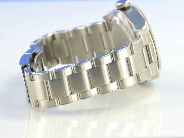 Tudor Black Bay 79230B