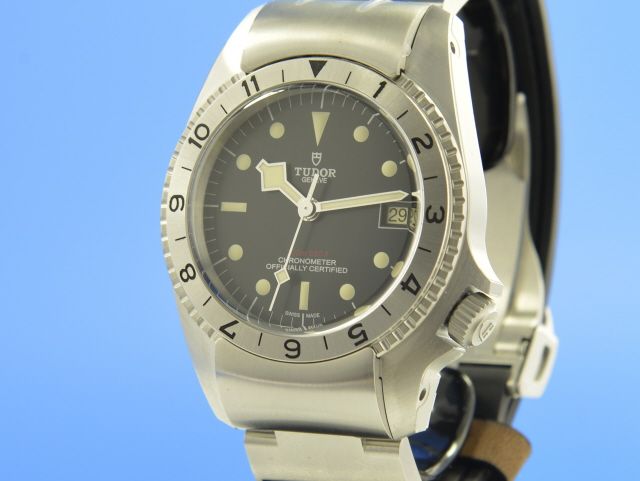 Tudor Black Bay P01