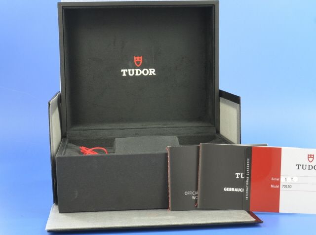 Tudor Black Bay P01