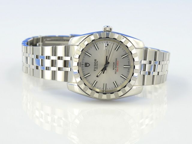 Tudor Classic Date Herren