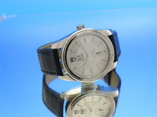 Tudor Glamour Double Date