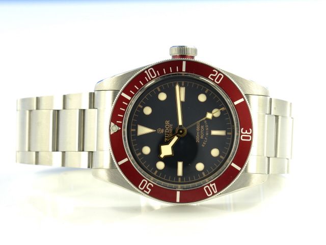 Tudor Heritage Black Bay