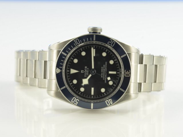 Tudor Heritage Black Bay