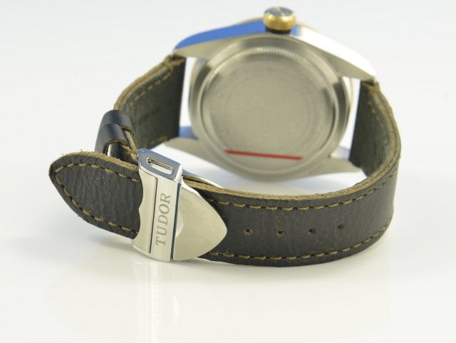 Tudor Heritage Black Bay Steel Gold