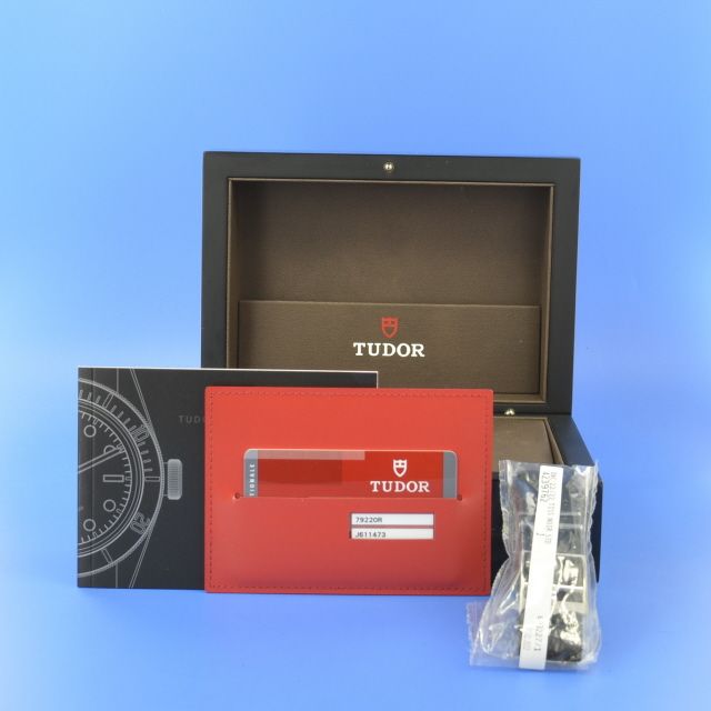 Tudor Heritage Black Bay