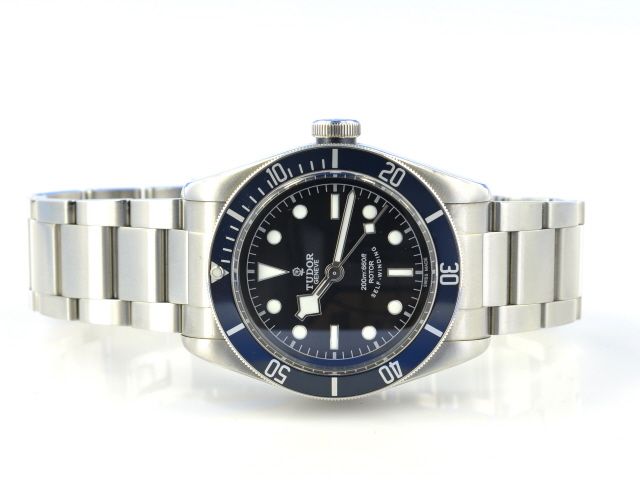 Tudor Heritage Black Bay