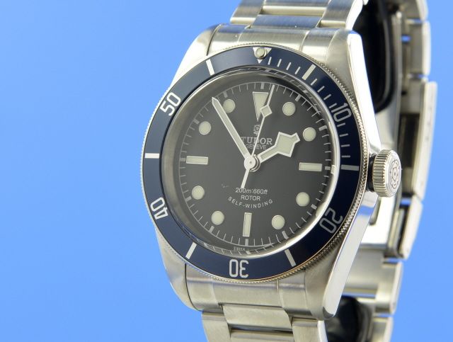 Tudor Heritage Black Bay