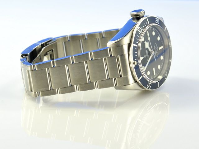 Tudor Heritage Black Bay