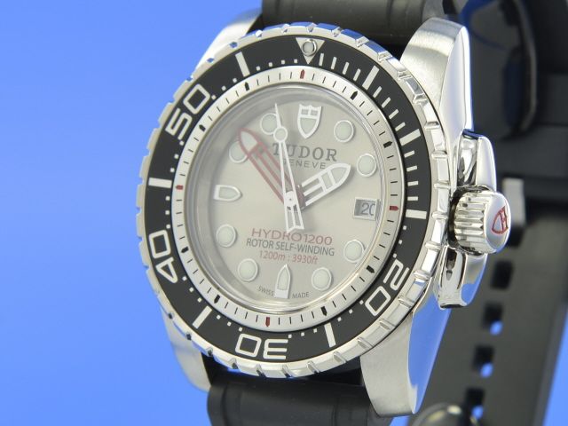 Tudor Hydronaut 1200