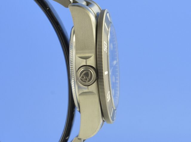 Tudor Pelagos LHD 25610TNL