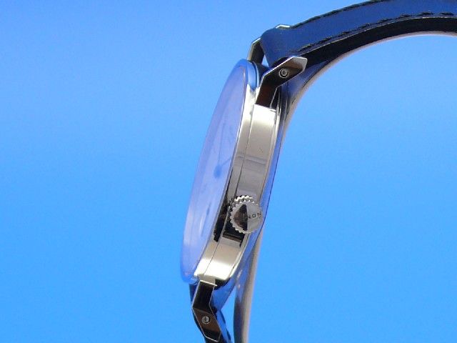 NOMOS Tangente aus 11/2013 unget. UVP*1280