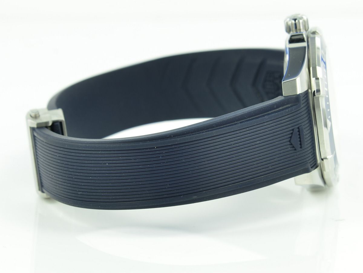 TAG Heuer Aquaracer 300M Quarz 43 mm