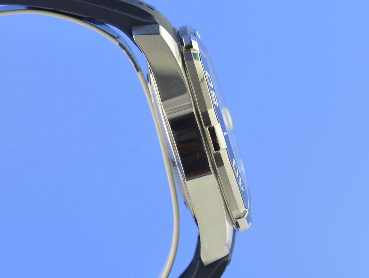 TAG Heuer Aquaracer 300M