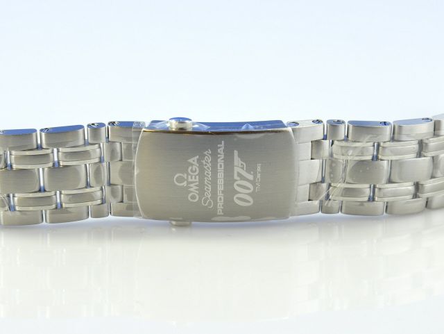 Omega Seamaster Diver 300M Co-Axial 41 mm Commander’s Watch (James Bond LE)