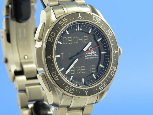 Omega Speedmaster Skywalker X-33