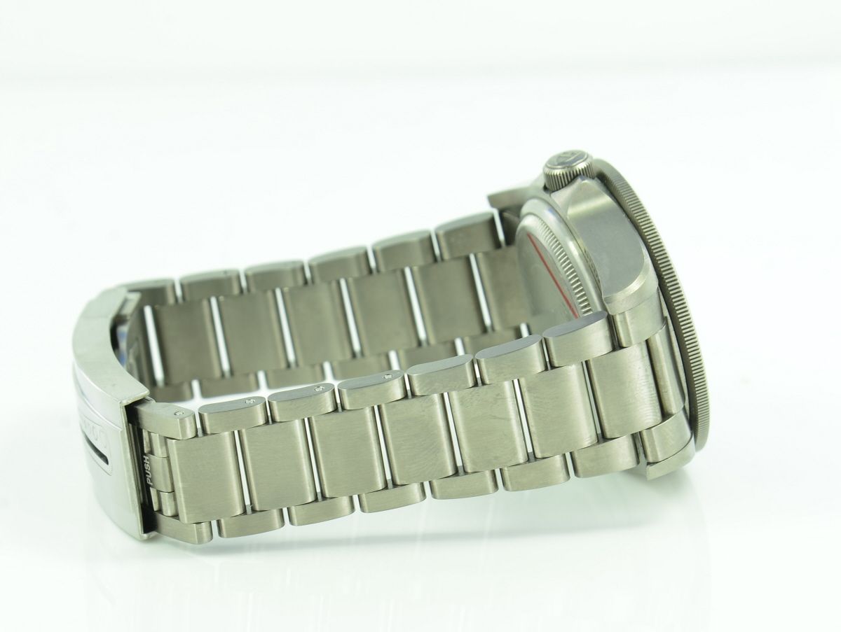 TUDOR Pelagos blaues Zifferblatt Herrenuhr Titan Armband