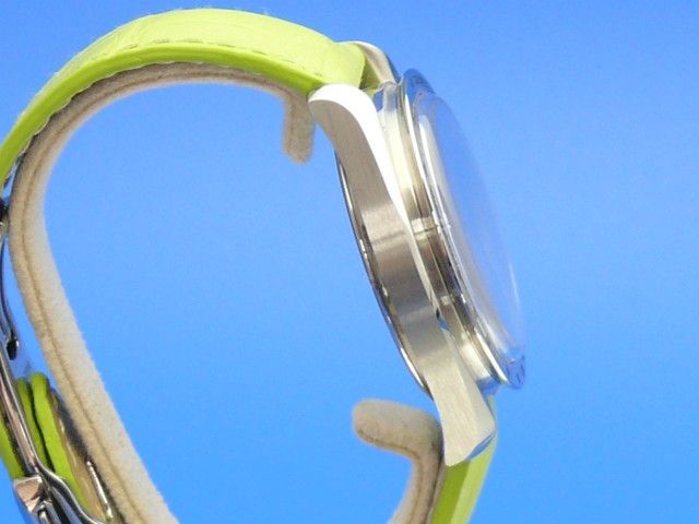 Omega Speedmaster Ladys Automatik Chronograph aus 04/2010