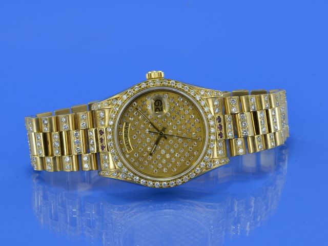 Rolex Day-Date mit Diamanten (nicht von Rolex die Steine)