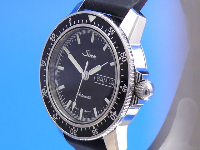 SINN 104 St Sa A klassische Fliegeruhr
