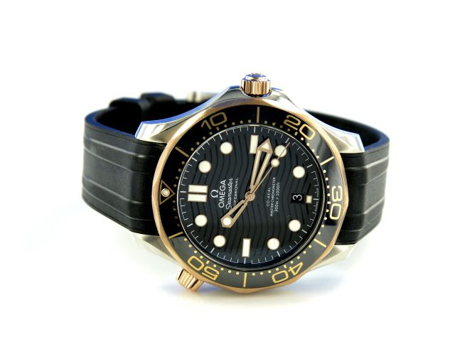 Omega Seamaster Diver 300M Co‑Axial Master Chronometer 42 mm