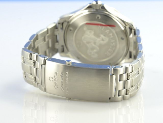 Omega Seamaster Diver 300M Quarz 41 mm