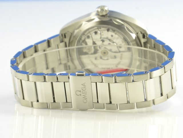 Omega Seamaster Aqua Terra Master Chrononomter 41 mm