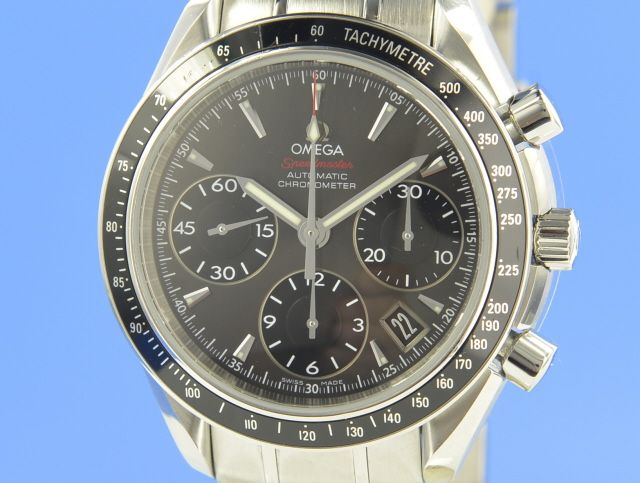 Omega Speedmaster  Date Chronograph 40 mm