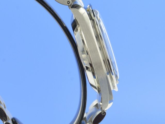 Omega Speedmaster Moonwatch 42 mm