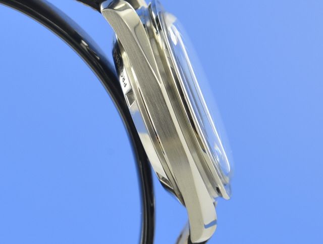 Omega Speedmaster Moonwatch 42 mm