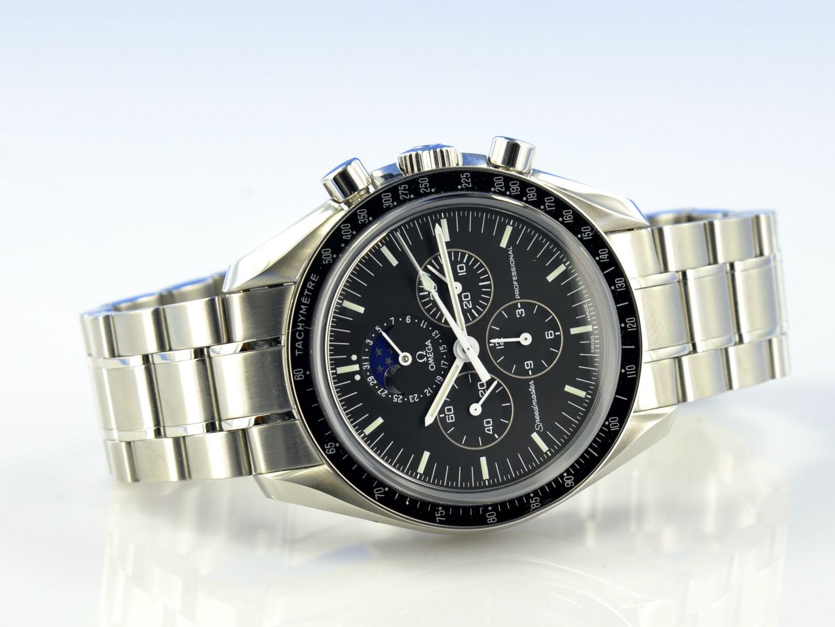 Omega Speedmaster Moonwatch Moonphase