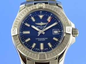 Breitling Avenger 43 mm Blue Dial 2022