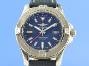 Breitling Avenger Automatic GMT 45