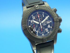 Breitling Super Avenger Blacksteel - Limitiert